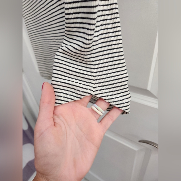 Lulu's Black & White Striped Tee - Picture 4 of 8